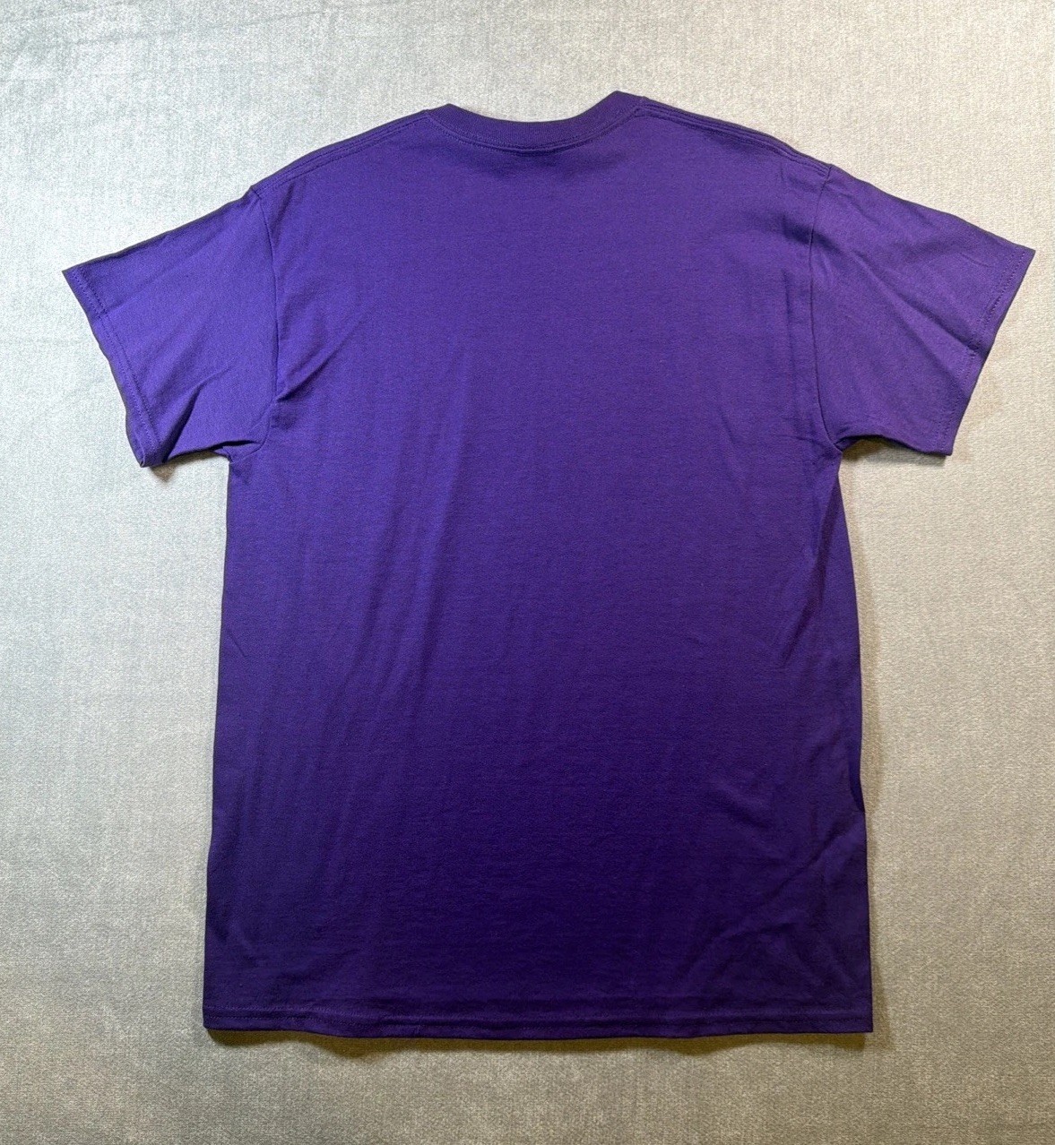 *NWT New Orleans French Quarter Studded Design T-shirt Size M Purple