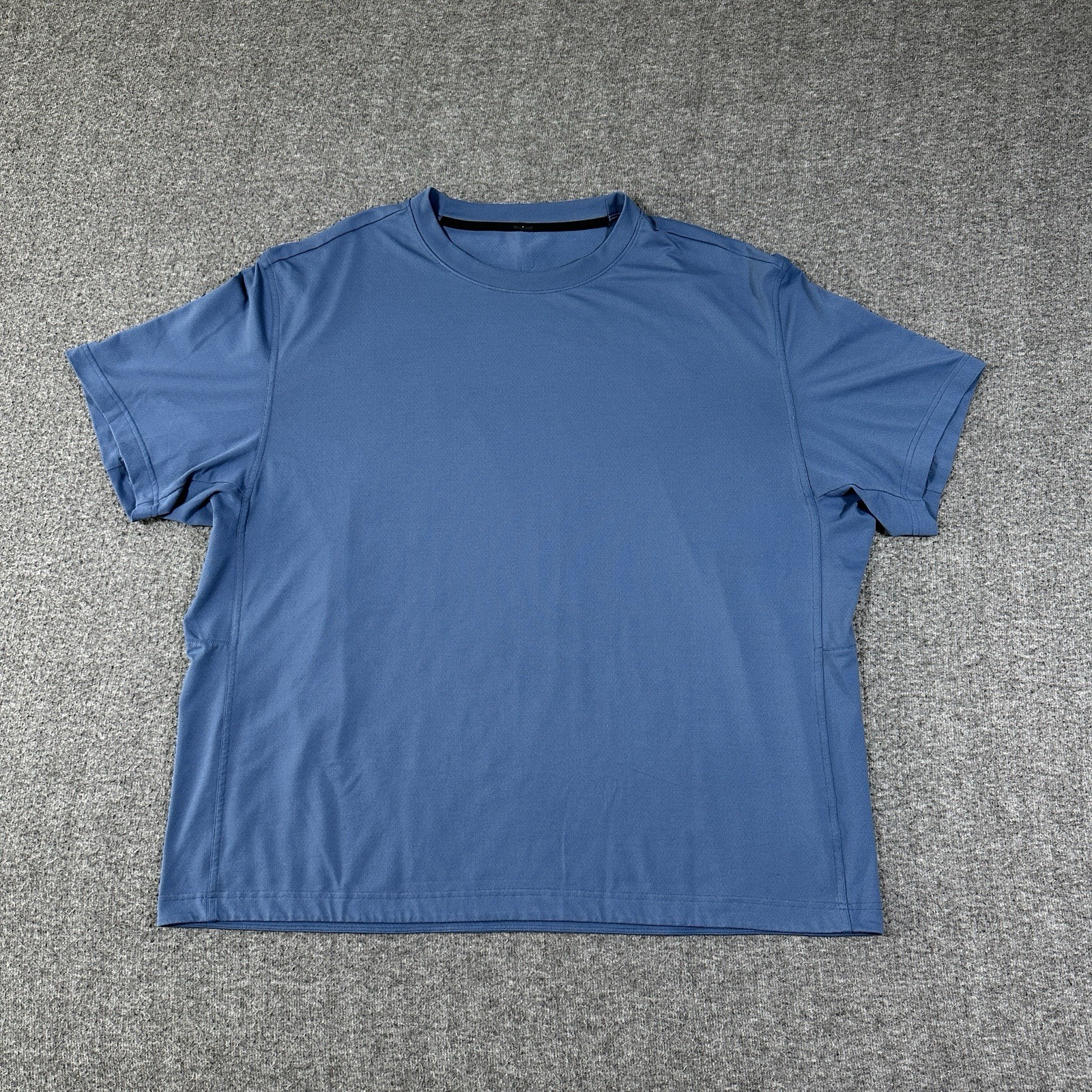 2 Lululemon Men’s Easy Set Train Short Sleeve Shirts Blue Dark Green 2XL LOT