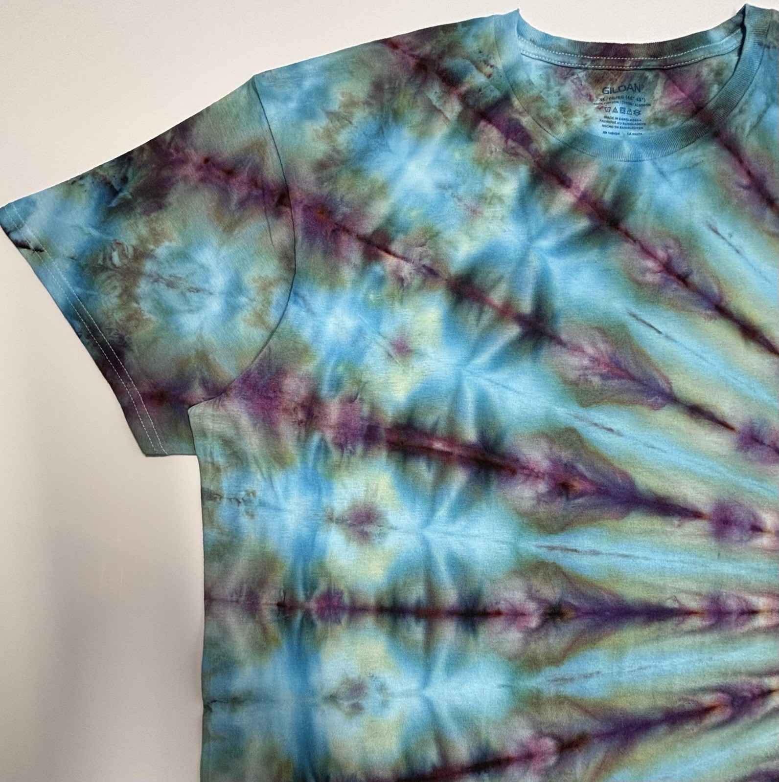 Handmade Ice Tie Dye Adult T-Shirt Unisex Size XL Blue Fan Folded Gildan Tee NEW