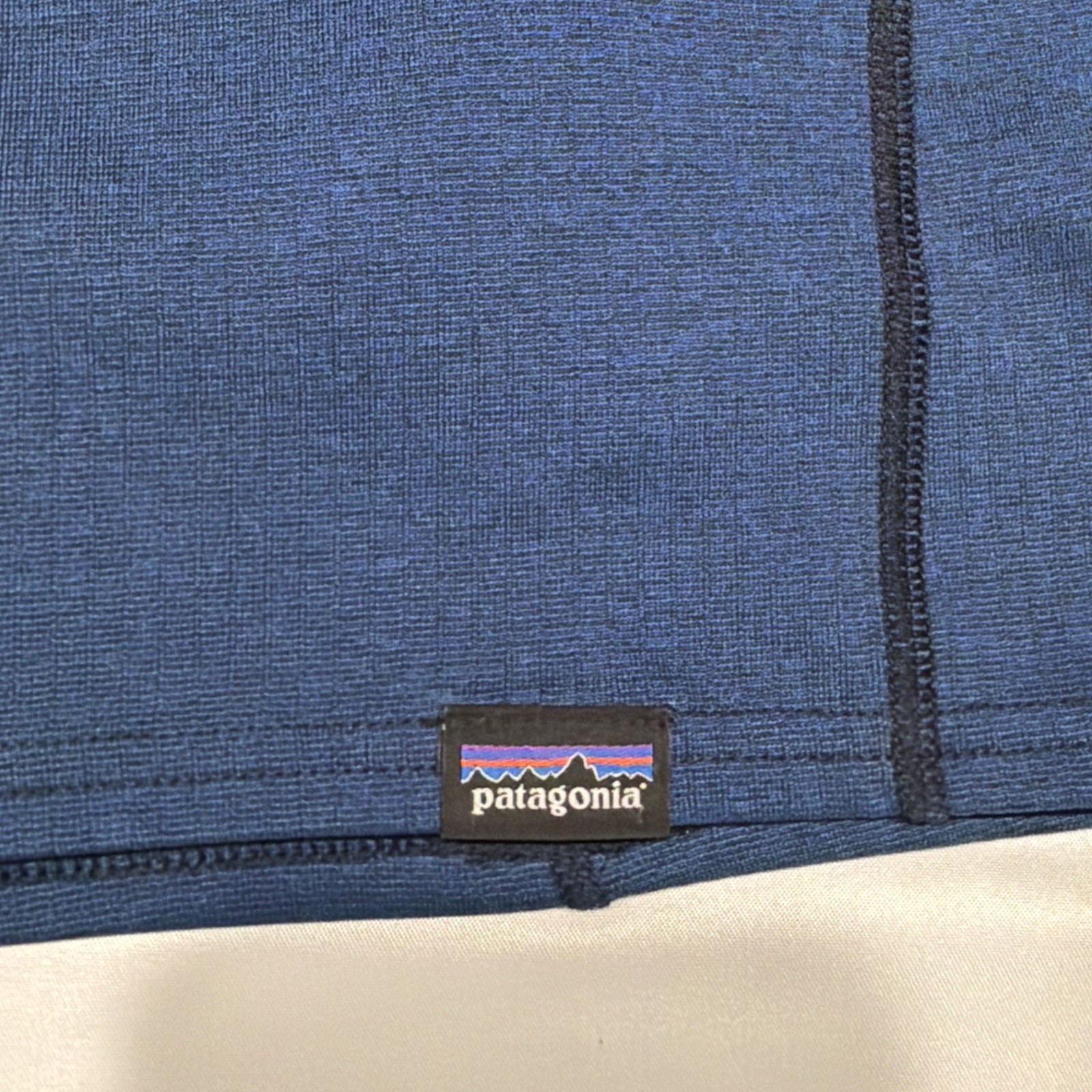 Patagonia Capilene Polartec Baselayer Shirt Mens Large MidWeight Navy Blue