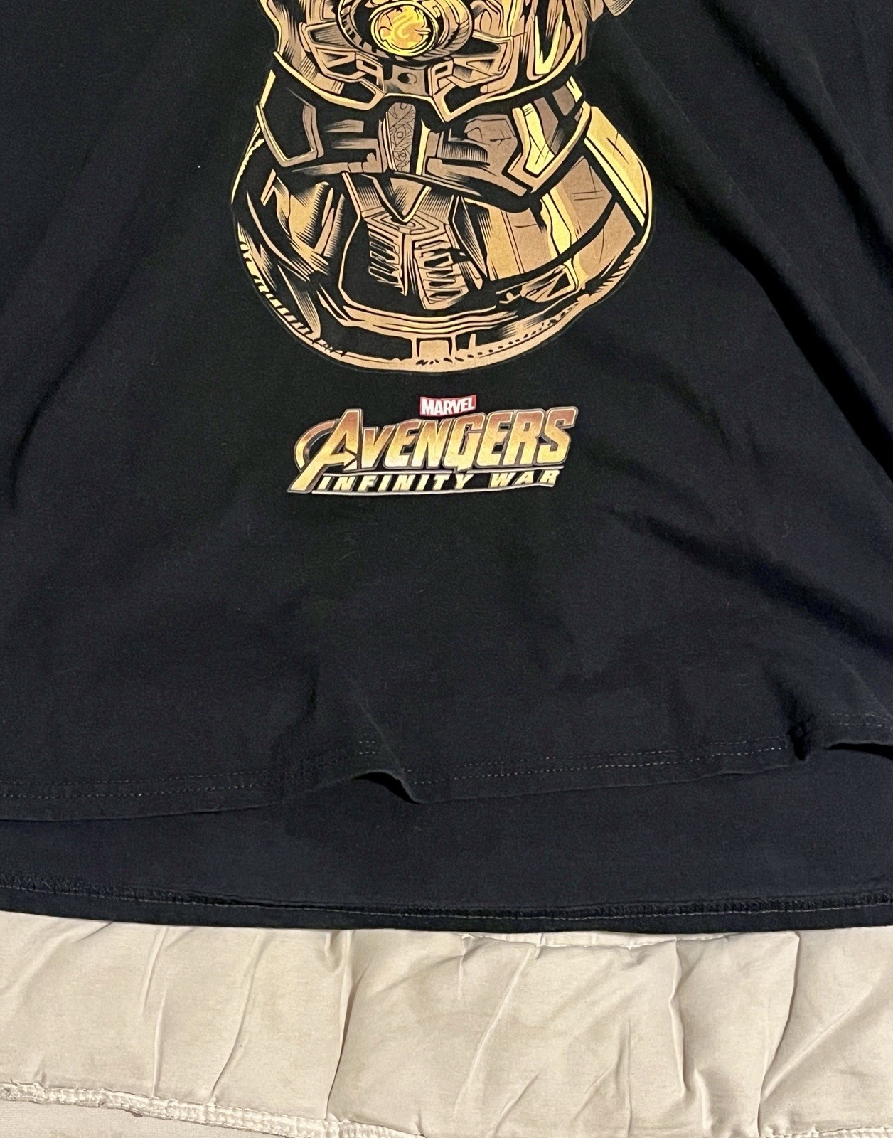 Avengers Infinity War Shirt Marvel Thanos Gauntlet Black Tee Adult XL MCU Movie