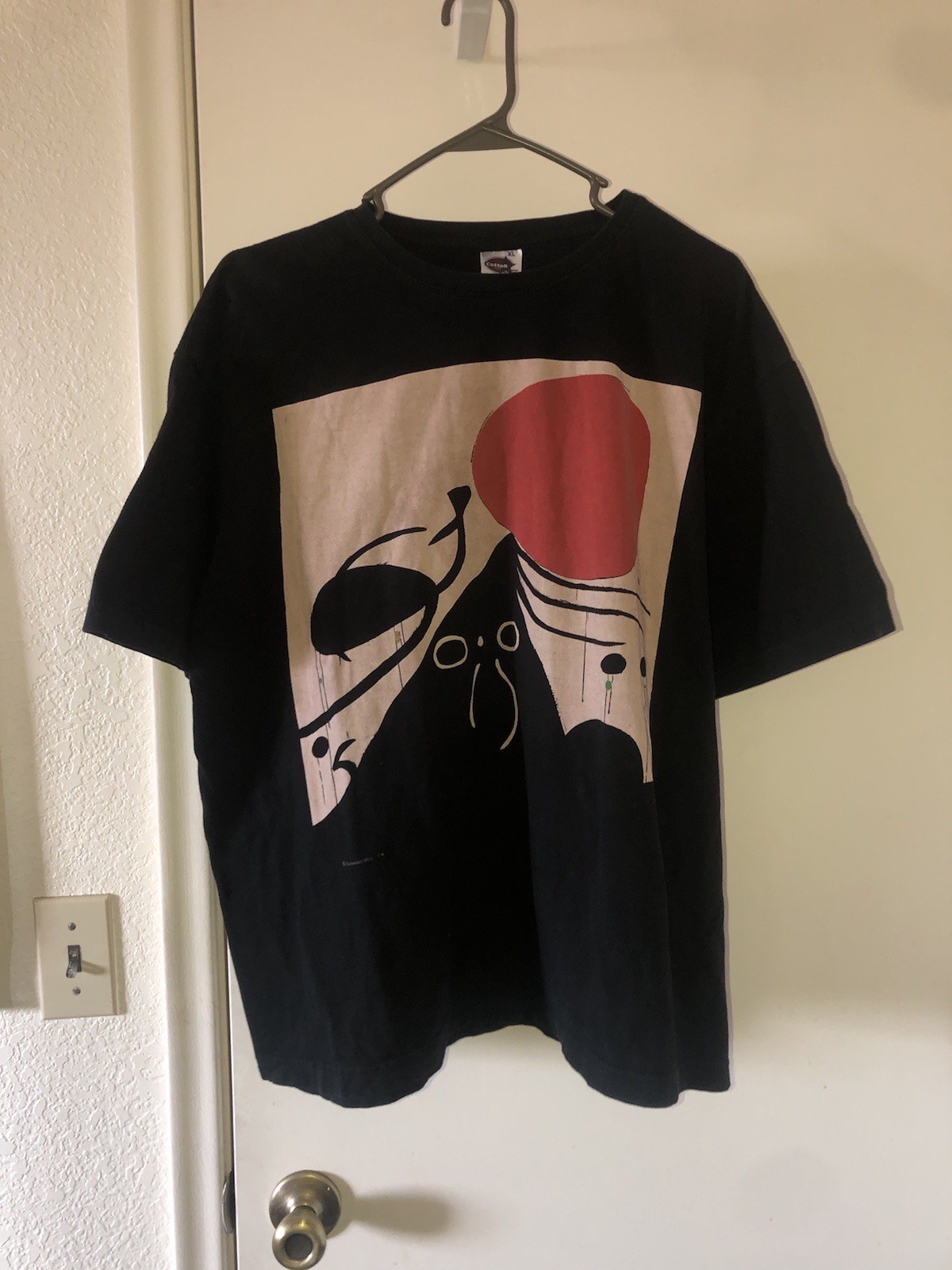 VINTAGE Joan Miro “Woman In Front Of The Sun I” Abstract Painting Art T-Shirt XL