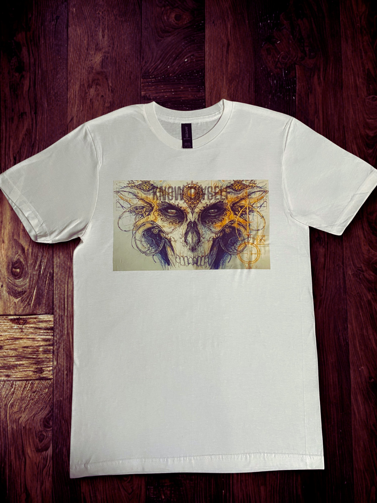 DTF Custom Made – KNOW THYSELF Short Sleeve T-Shirt – Black & White SML