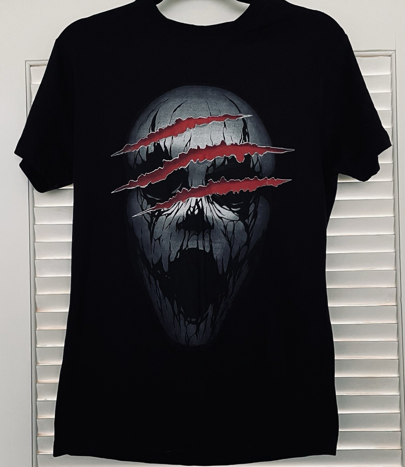 NWOT Brooklyn Vertical-Size Small Black Skull Horror Tee Shirt- Cotton- HH