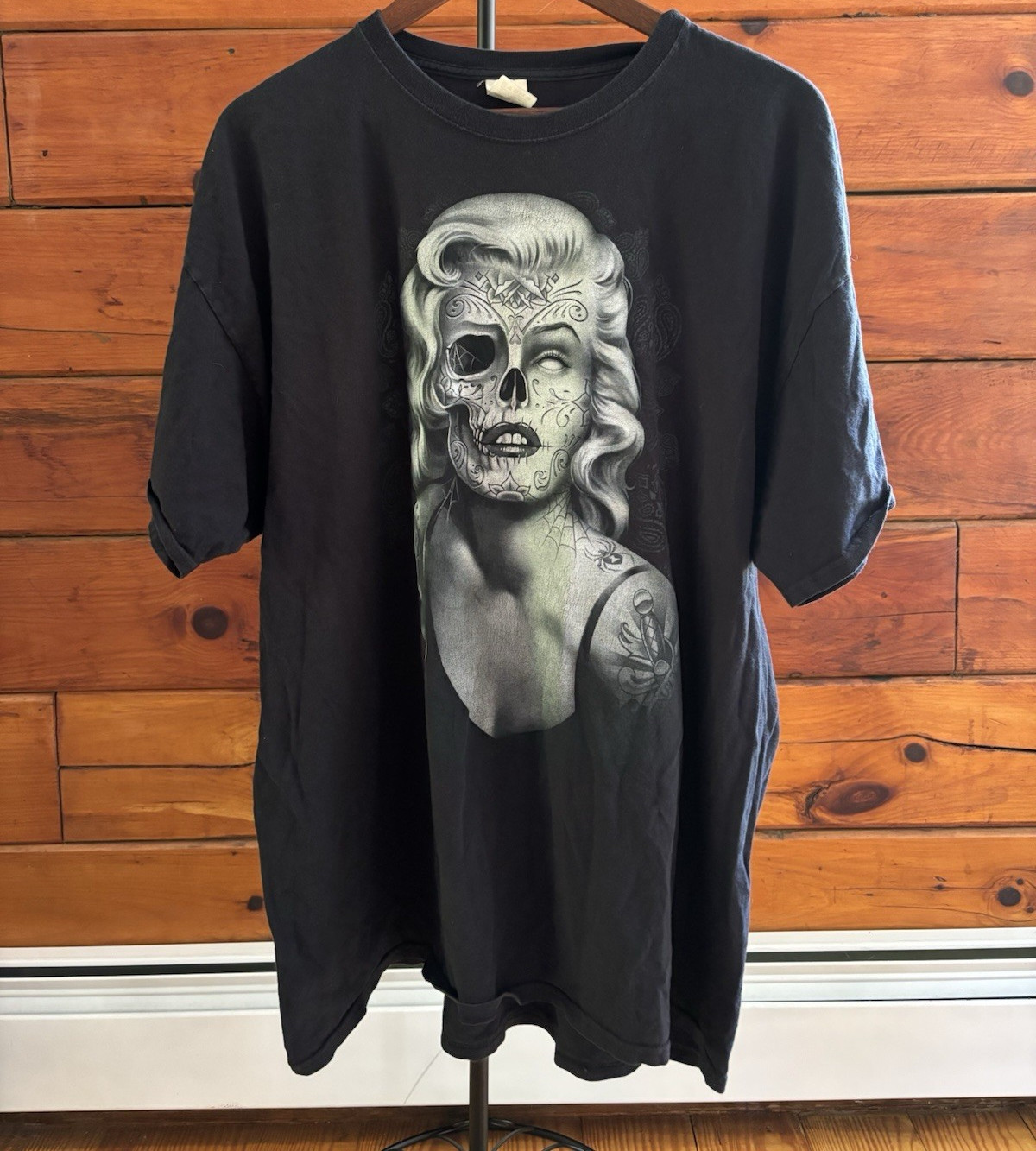 Fruit of the Loom Heavy HD Black 2XL Crew Neck Short Sleeve Sugar Skull Tee