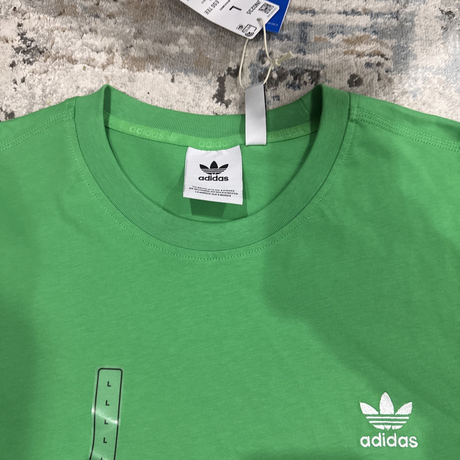 NWT Men’s Adidas Trefoil Essentials Tee Size Large Energy Green Original