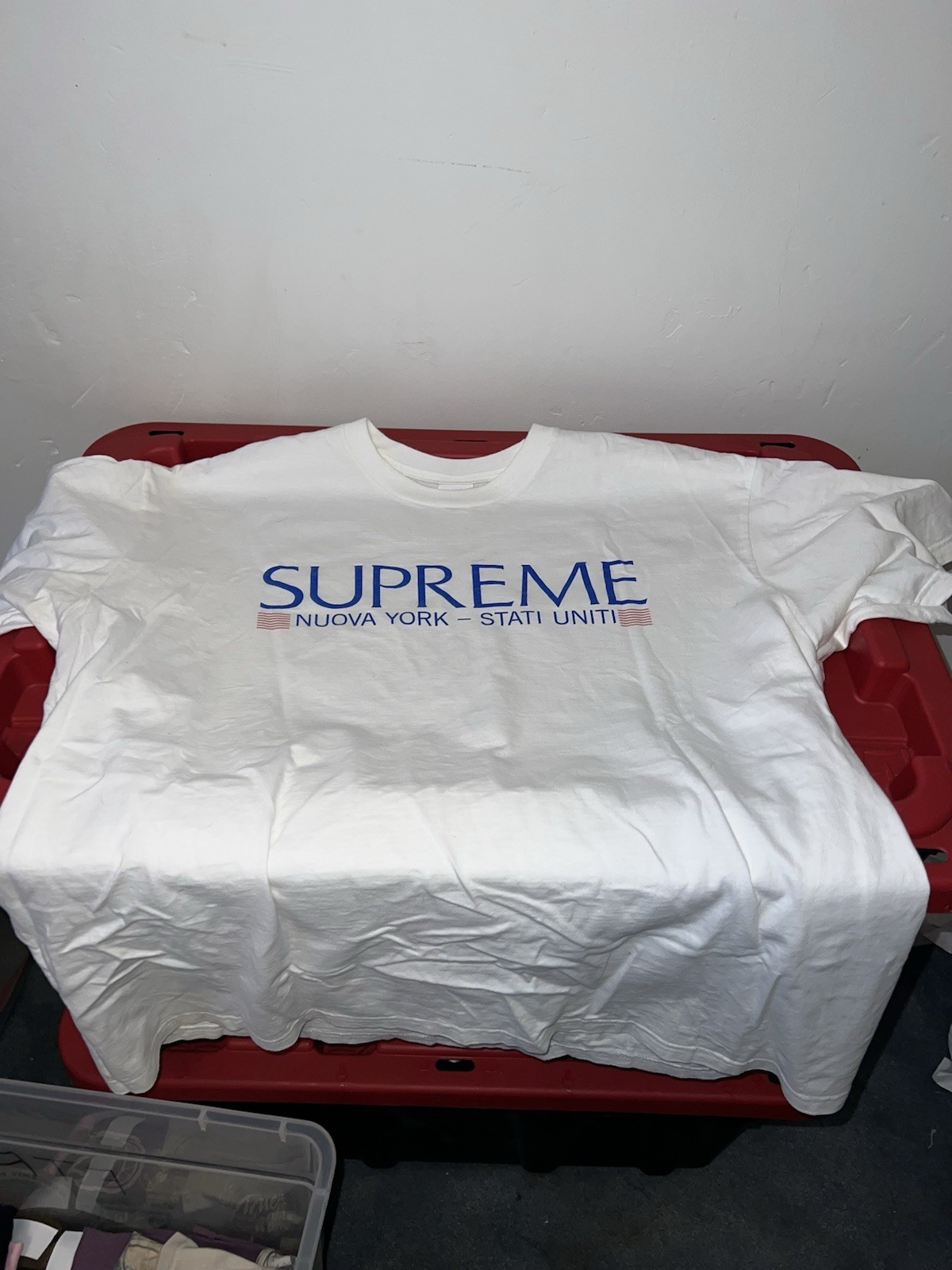 Supreme Nuovo York Tshirt Size XL Men’s White FW20 100% Authentic