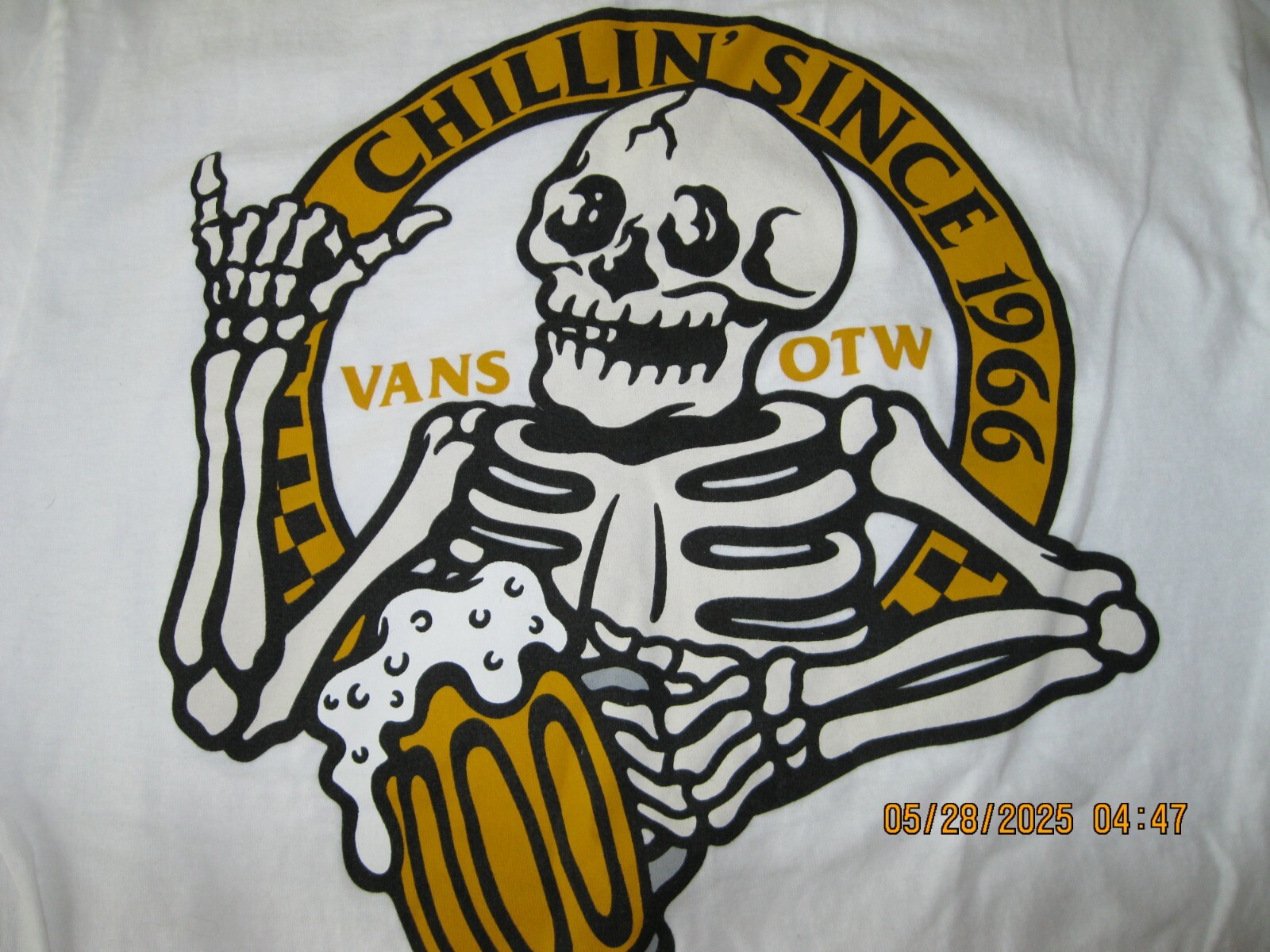NWOT Vans Off the Wall Chillin Since 1966 Men Shirt Size SMALL Classic Fit