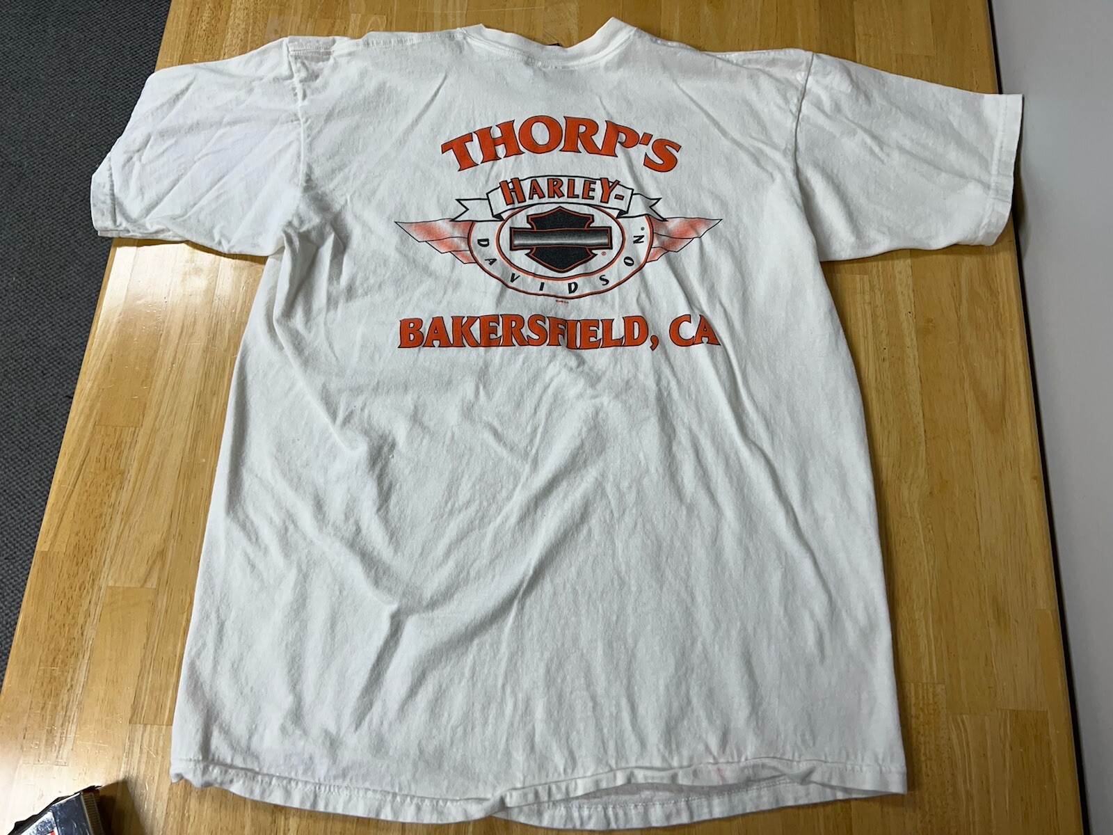 VTG 1998 Harley Davidson Eagle Face Eye Bakersfield, CA Sz XXL White T-Shirt See