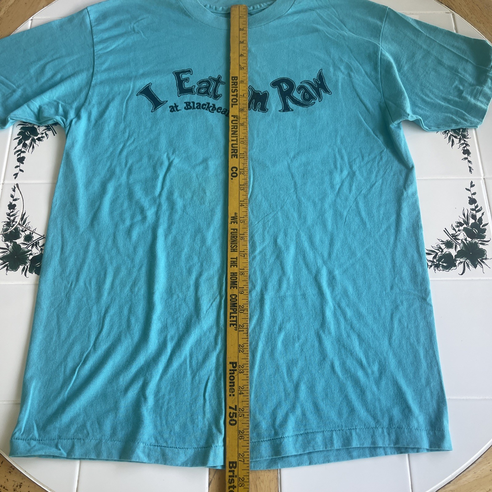 Vintage Humor T Shirt M I Eat Em Raw Blackbeards FL Single Stitch Double Sided