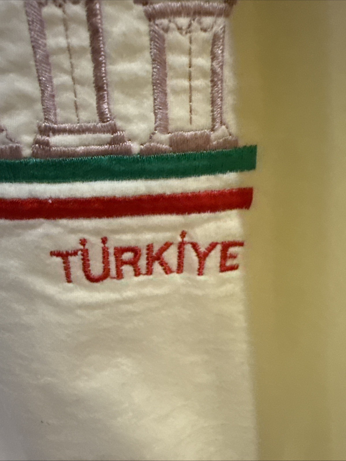 Ephesus Turkiye Print Embroidered Yellow T-Shirt Mens Size Medium GUC