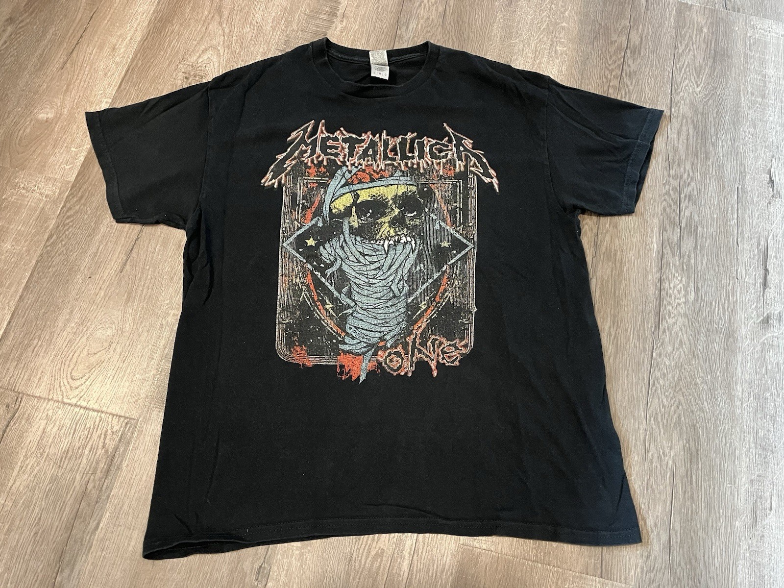 Metallica One Shirt. Preowned Size Large. Good Condition.