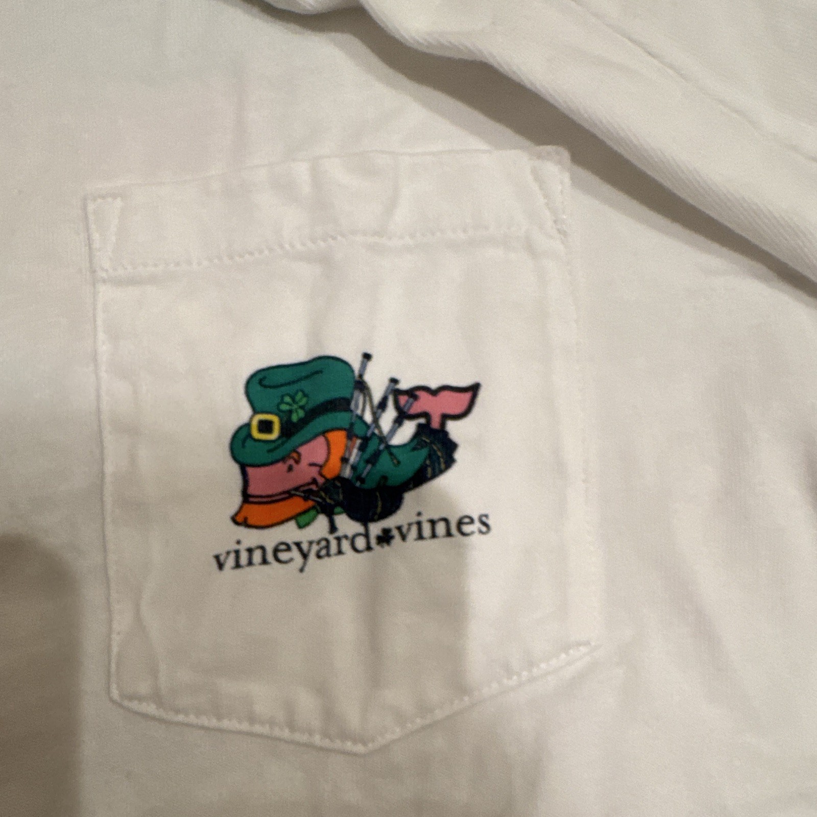 Vineyard Vines Kids XL White Long Sleeve Pocket Whale St. Patrick’s Tee