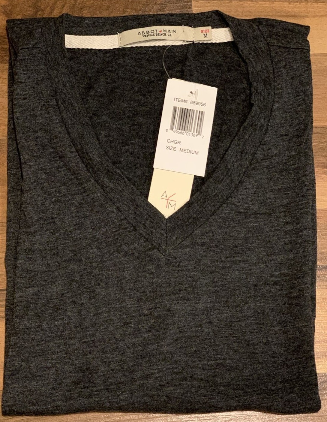 ABBOT & MAIN (Sz M or L) Men’s Basic V-Neck Tee T-Shirt Tri Blend Casual, Gray C