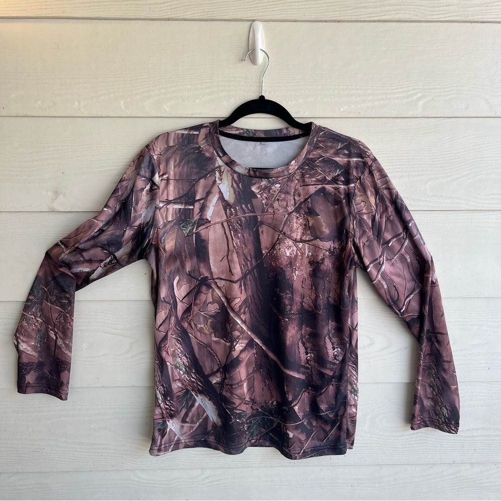 Camouflage Quick Drying Long-Sleve T-Shirt. Size: Large