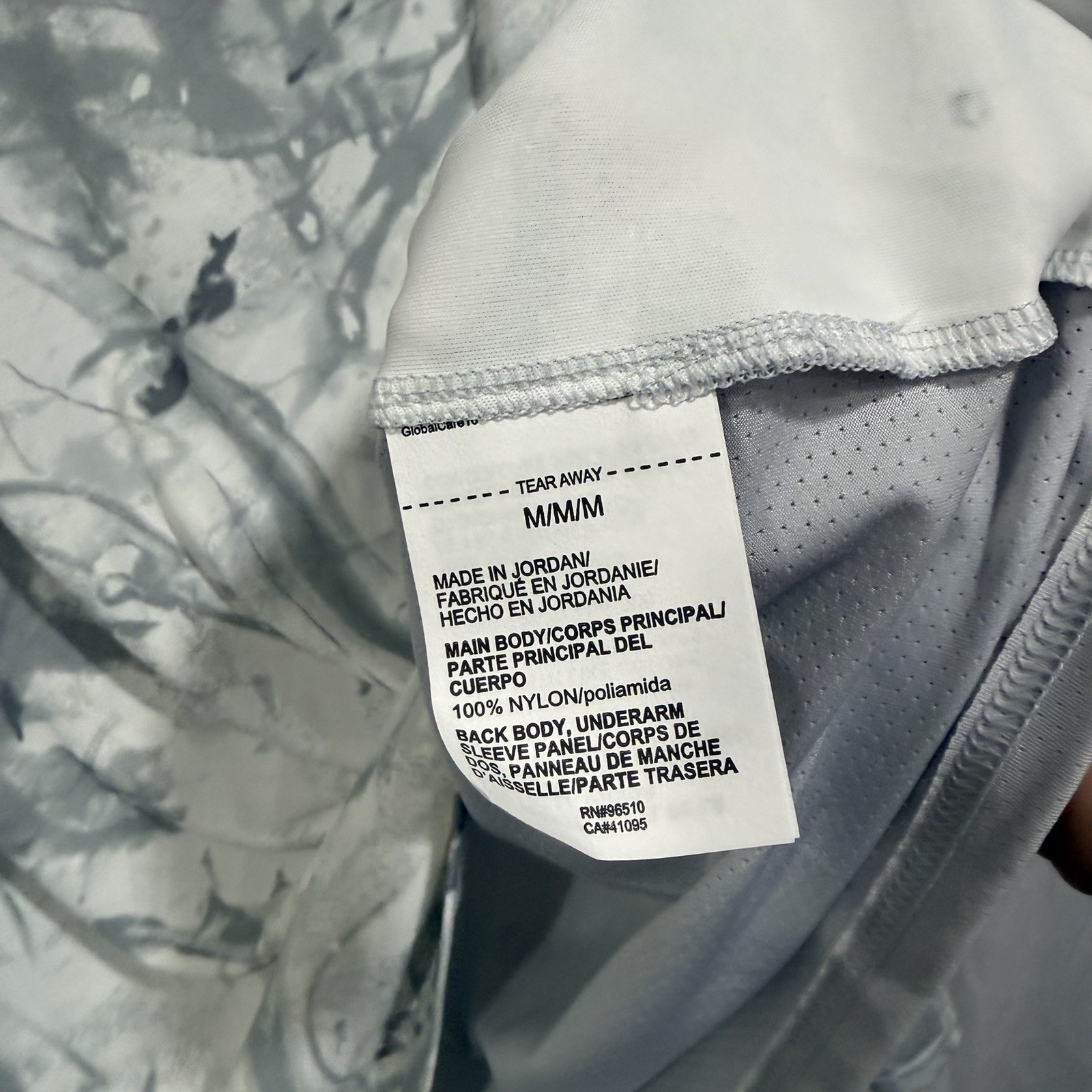 Under Armour Men’s Fish Pro Camo Long Sleeve White/Gray Loose M UPF 50