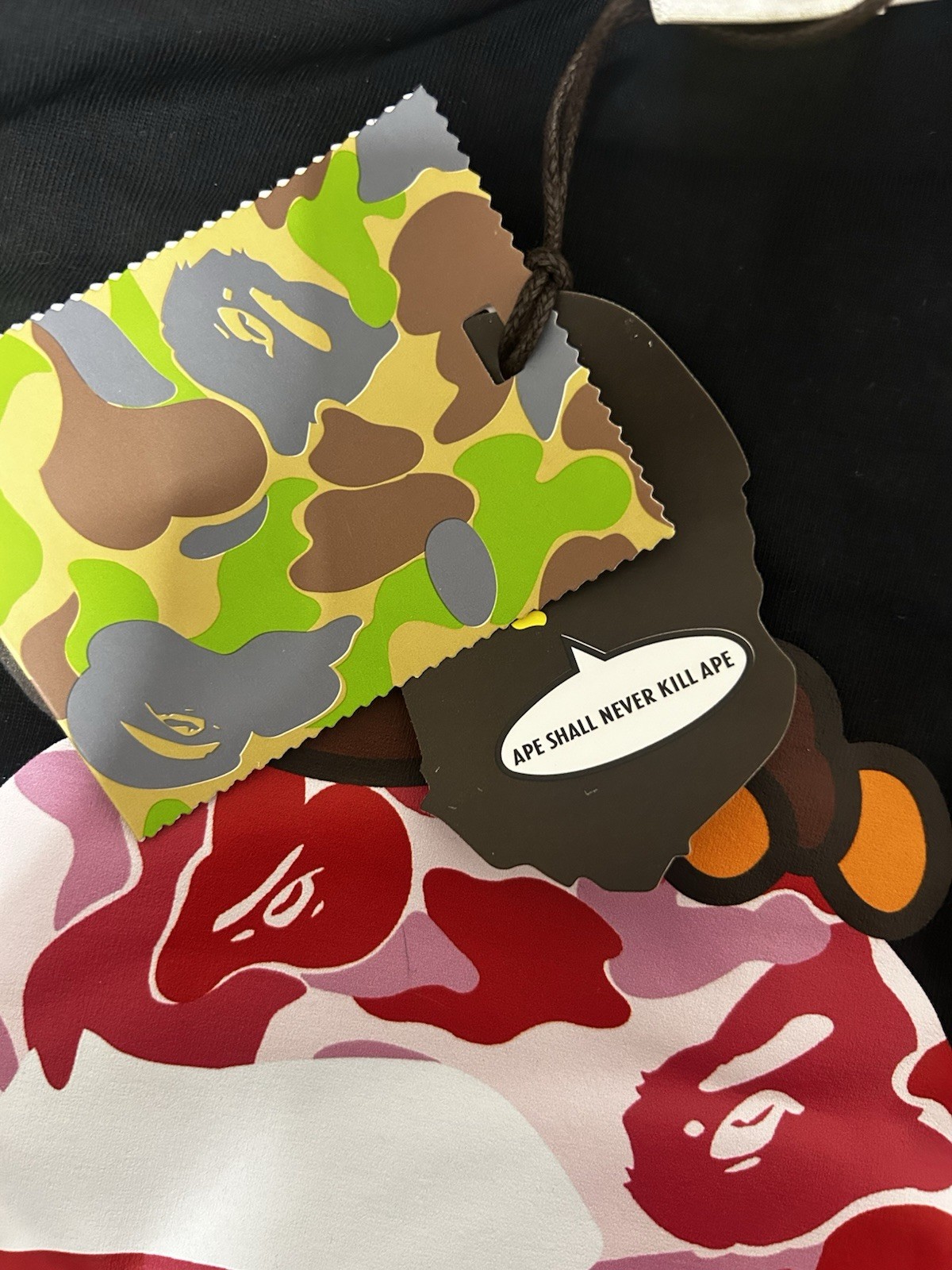 brand new size medium BAPE ABC Camo Milo On Big Ape Tee pink/black