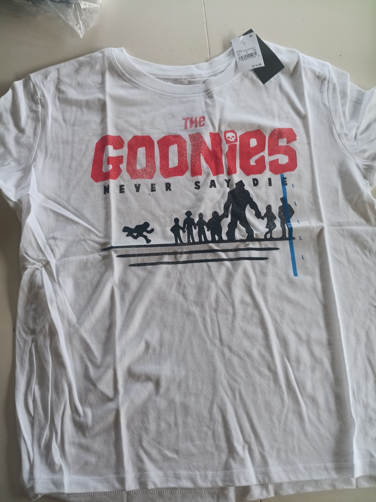 The Goonies T Shirt Adult Large Never Say Die Graphic White Red Black .NWT