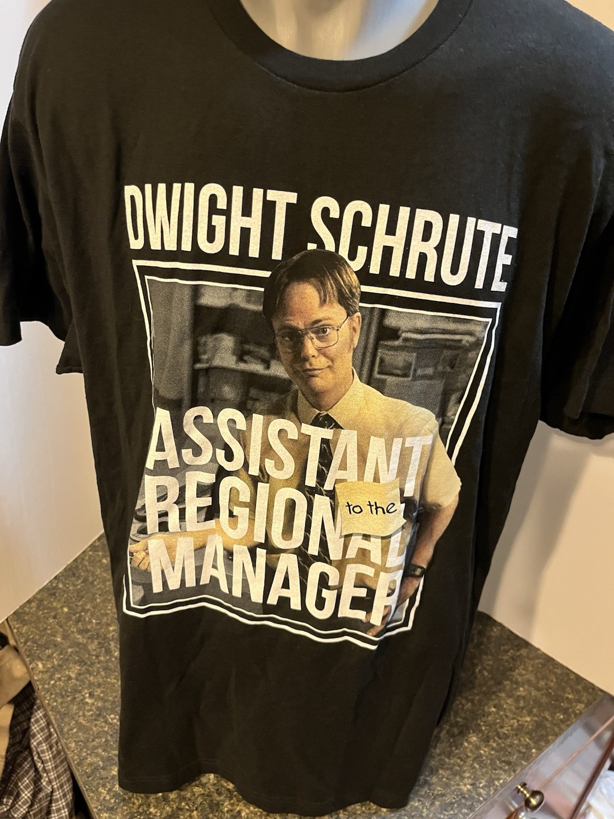 THE OFFICE Dwight Schrute Assistant to Regional Manager Black XL Mens Tshirt NWT
