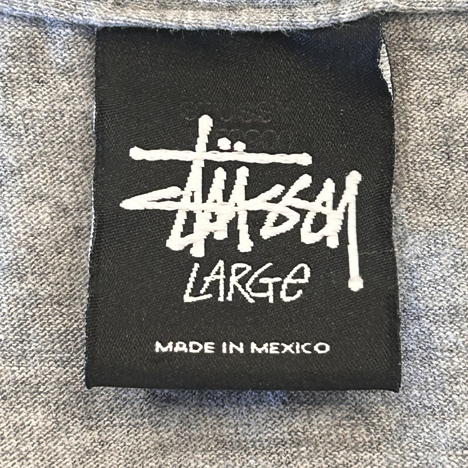Stüssy Toronto Chapter S Link Logo Graphic T-Shirt. L