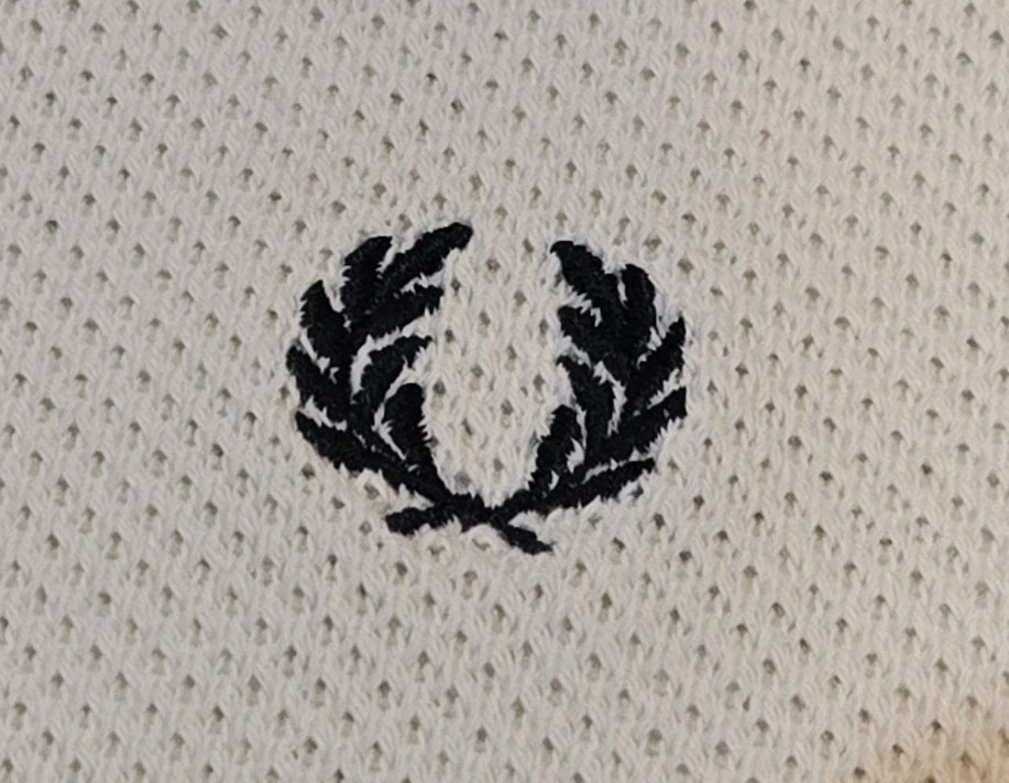 Fred Perry Reissues Textured Pique T Shirt Ecru Men’s Large M2806/560