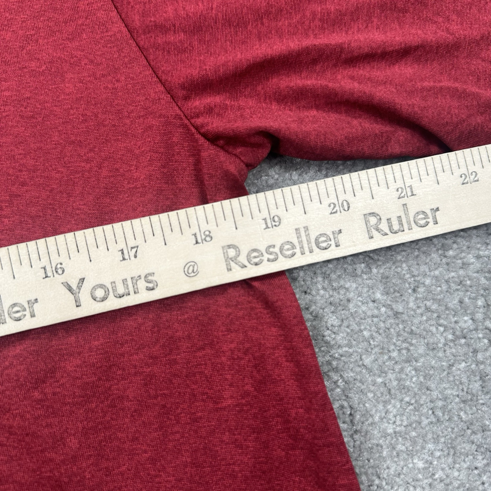 Sport-Tek Adult T Shirt Size Small Dark Red Short Sleeves Activewear