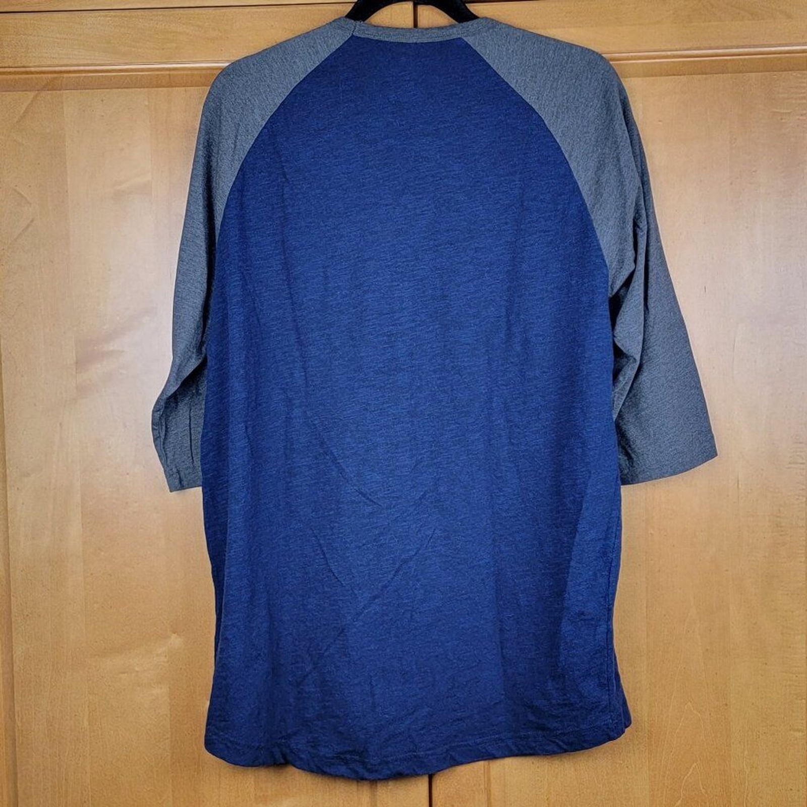 MLB Majestic New York Yankees Raglan Blue Grey Baseball Shirt – L