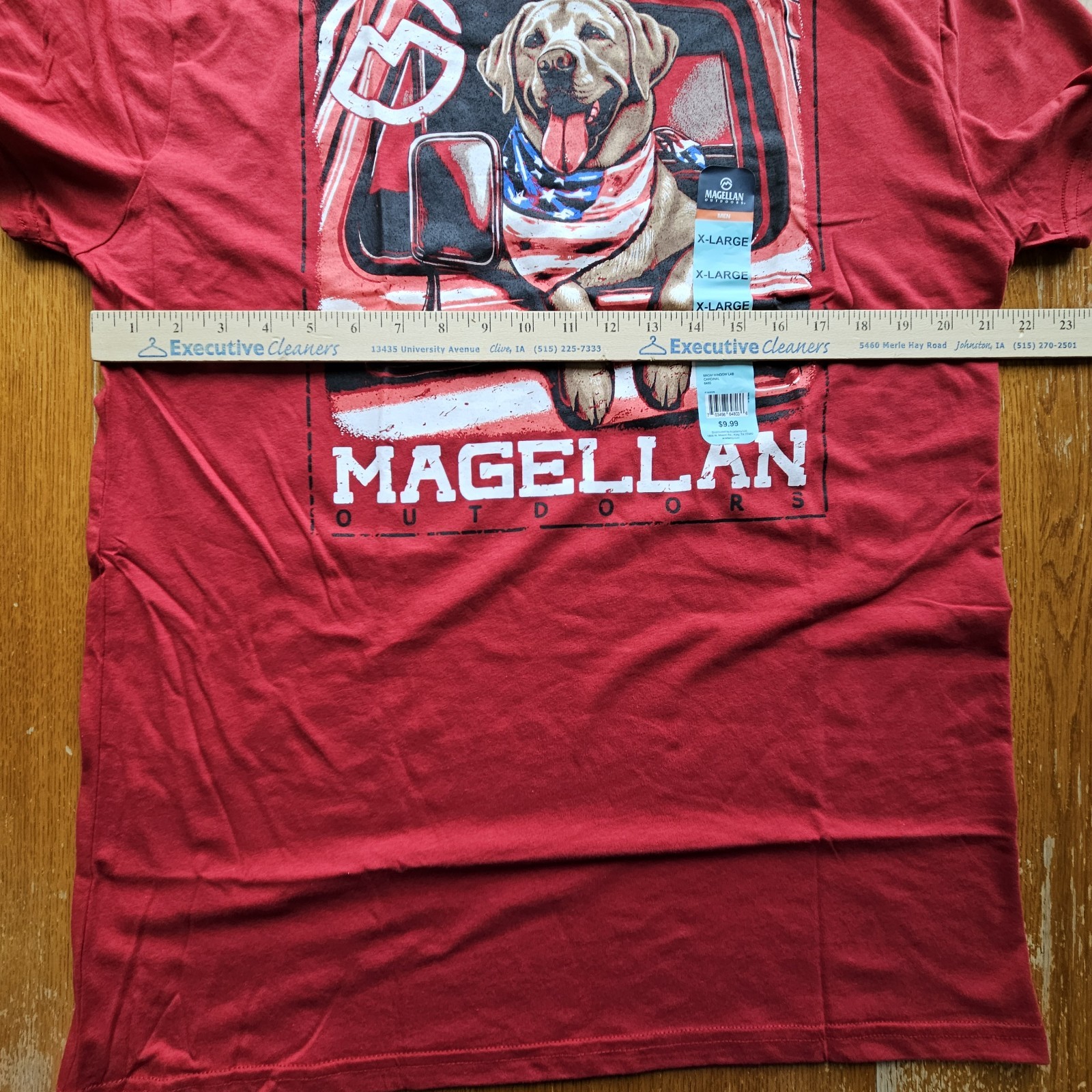 Magellan Outdoors Men’s Truck Window Lab Labrador T-shirtSize XL Red NEW NWT