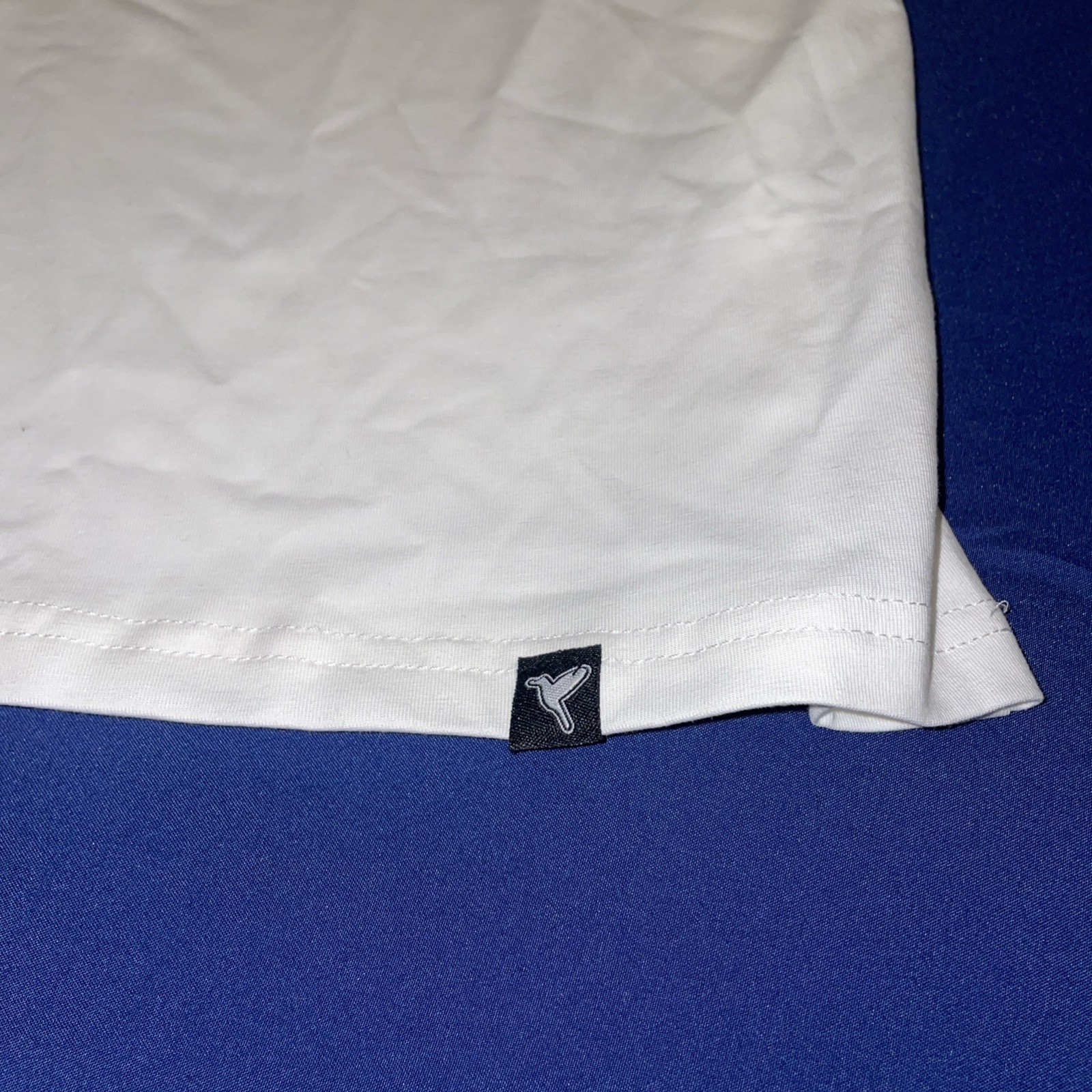Birddogs Blue Flower Bird White Tee Men’s M Cotton Spandex Graphic.