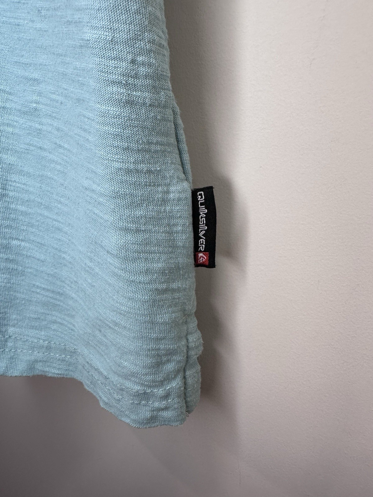 Quicksilver Logo T-Shirt Blue Pocket Tee Surf Skate Size Large Y2K Chambray