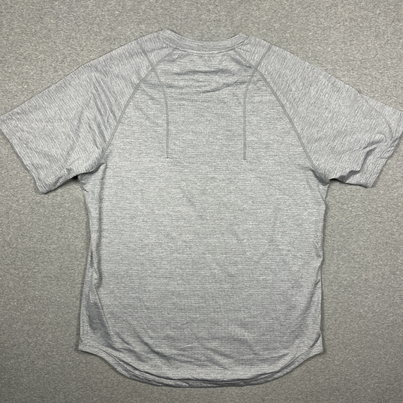 Legends Apparel Enzo T Shirt Mens Large Heather Gray Athletic Fit Performance
