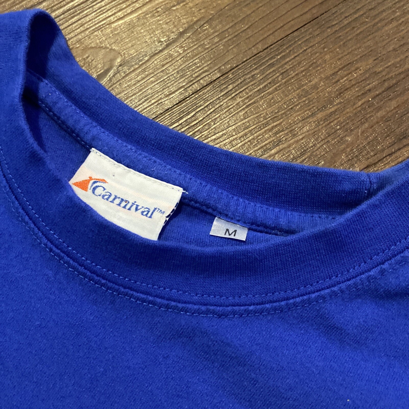 Carnival Cruise Lines Blue T Shirt Mens M Crewneck Isla Roatan Retro 90s Vintage
