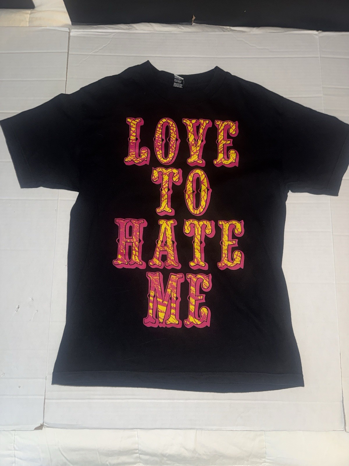 Rogue Status Love To Hate Me Hate To Love Me Graphic Print T Shirt Mens Size Med