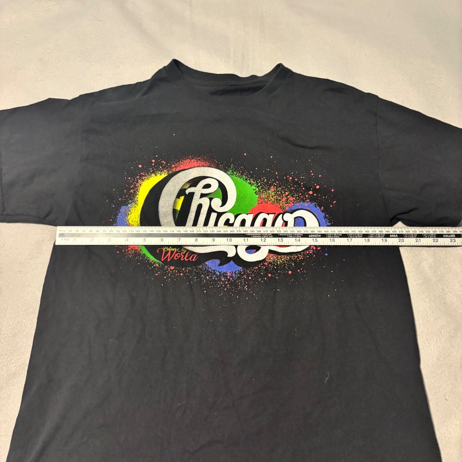Chicago Shirt Mens M Black Color My World 2025 Tour Band Music Graphic T No Tags