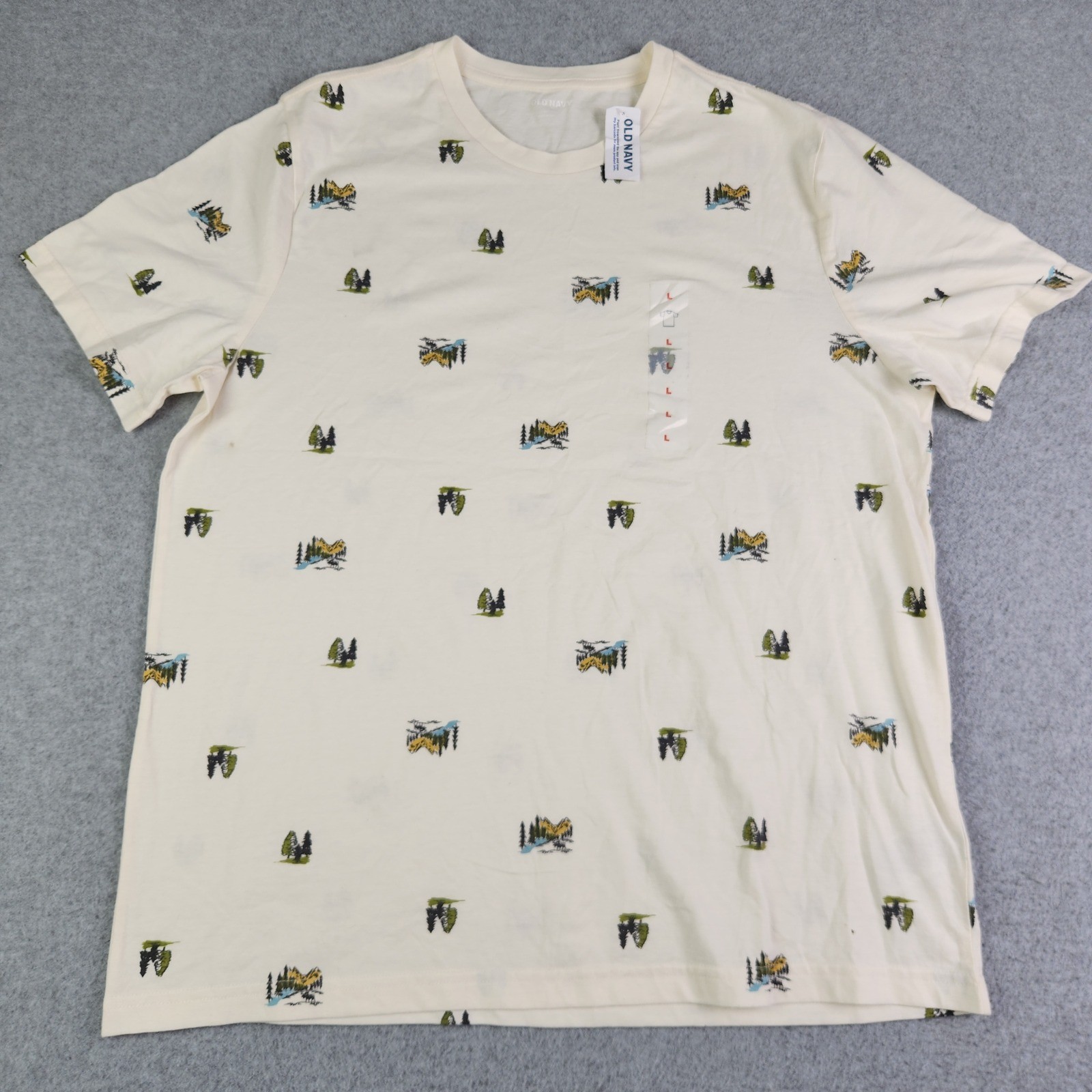 Old Navy T-Shirt Mens Large Cream Mountain Tree Print Soft-Washed Short Sleeve