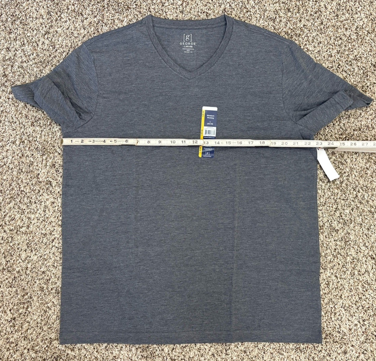 New George 3-PACK Men’s V-Neck T-shirt Tee Moisture Wicking Sz 42-44 LARGE (G2)