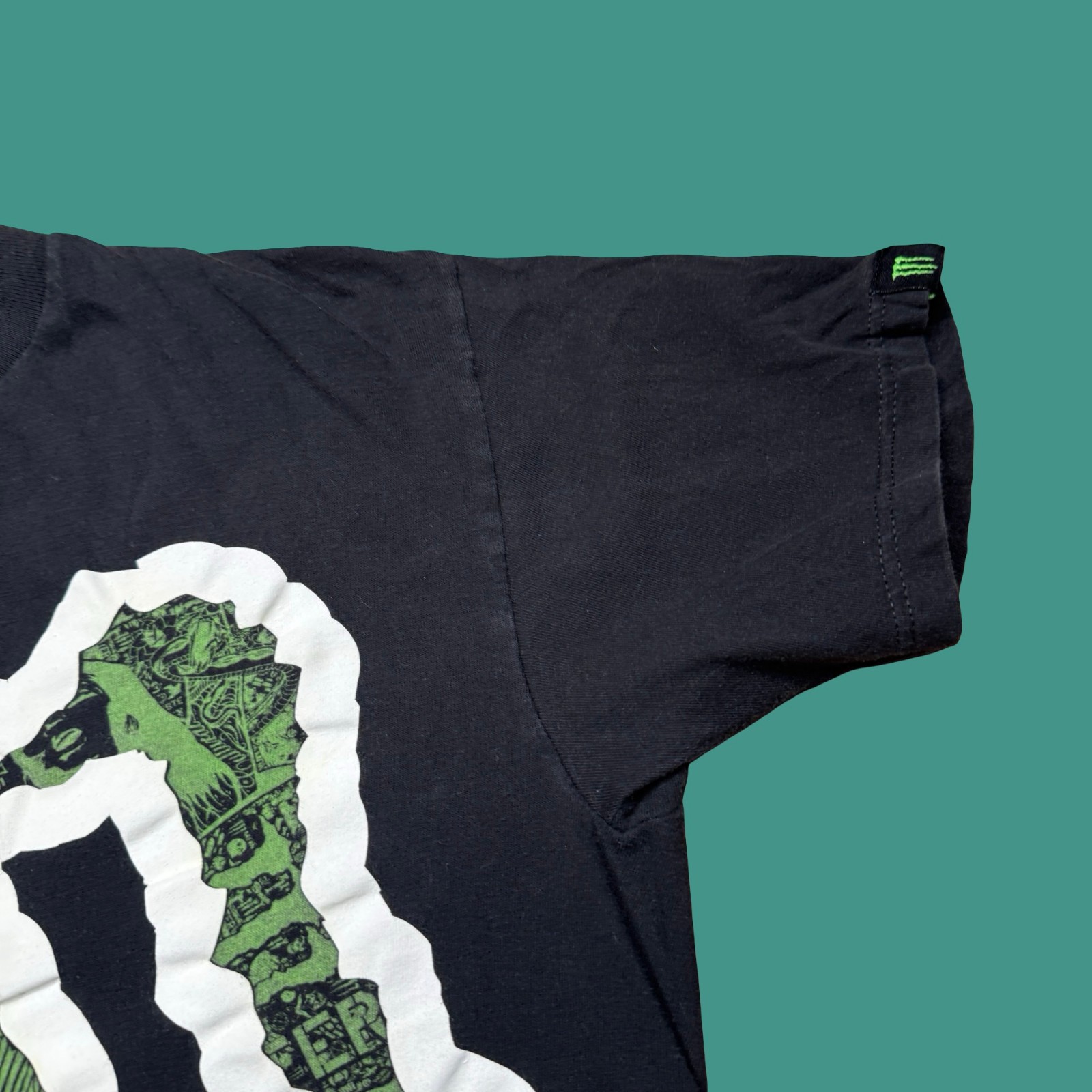 Monster Energy T Shirt Medium Y2K Logo Graphic Short Sleeve Cotton Black Green