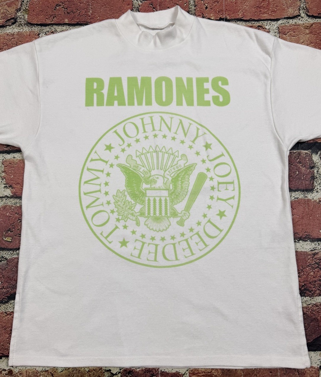 The Ramones Crest Logo T Shirt Small American Eagle 1234 Punk Band Mock Neck