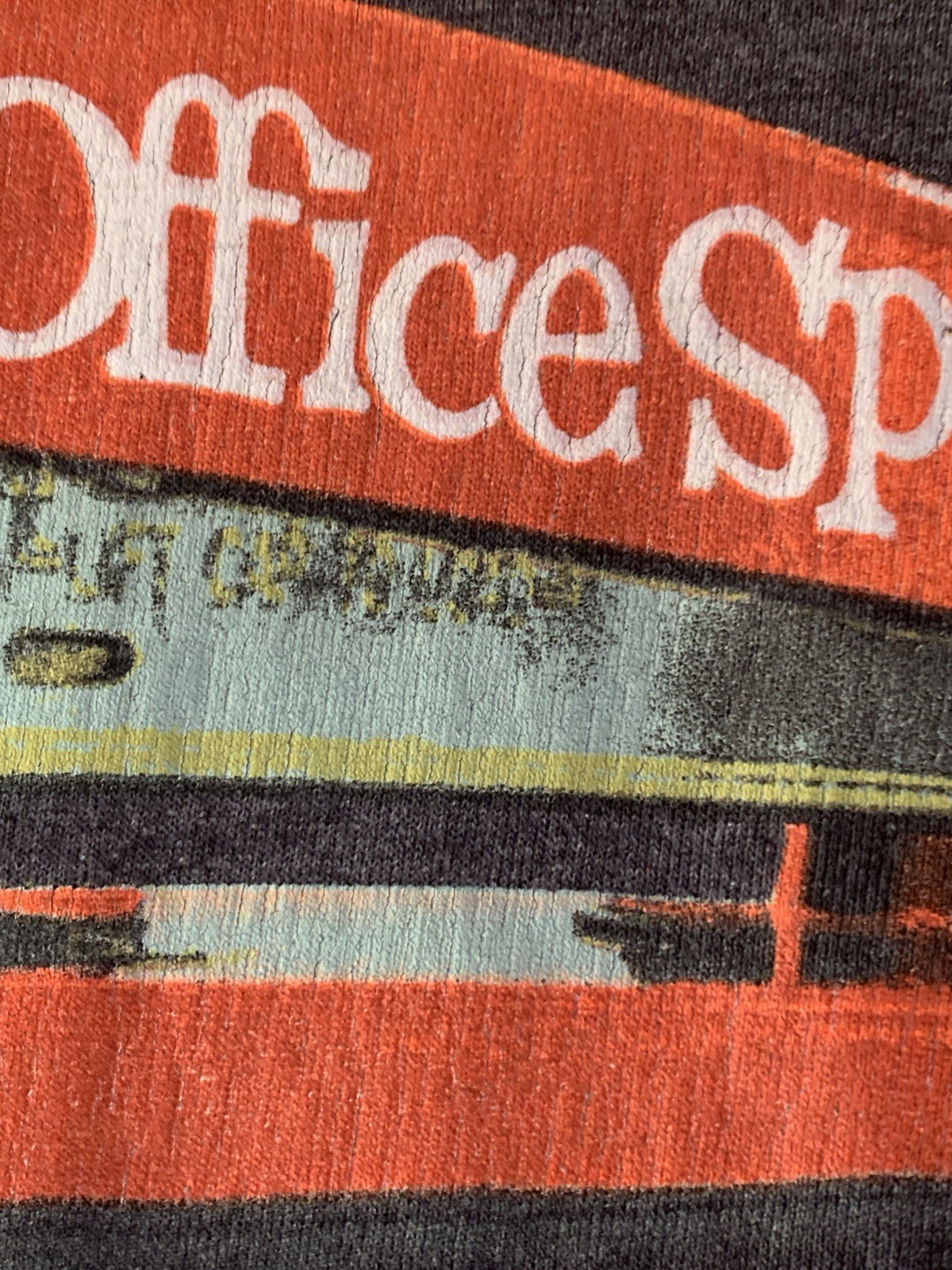 OFFICE SPACE MILTON T-Shirt L Official License Red Stapler 90s Movie Large