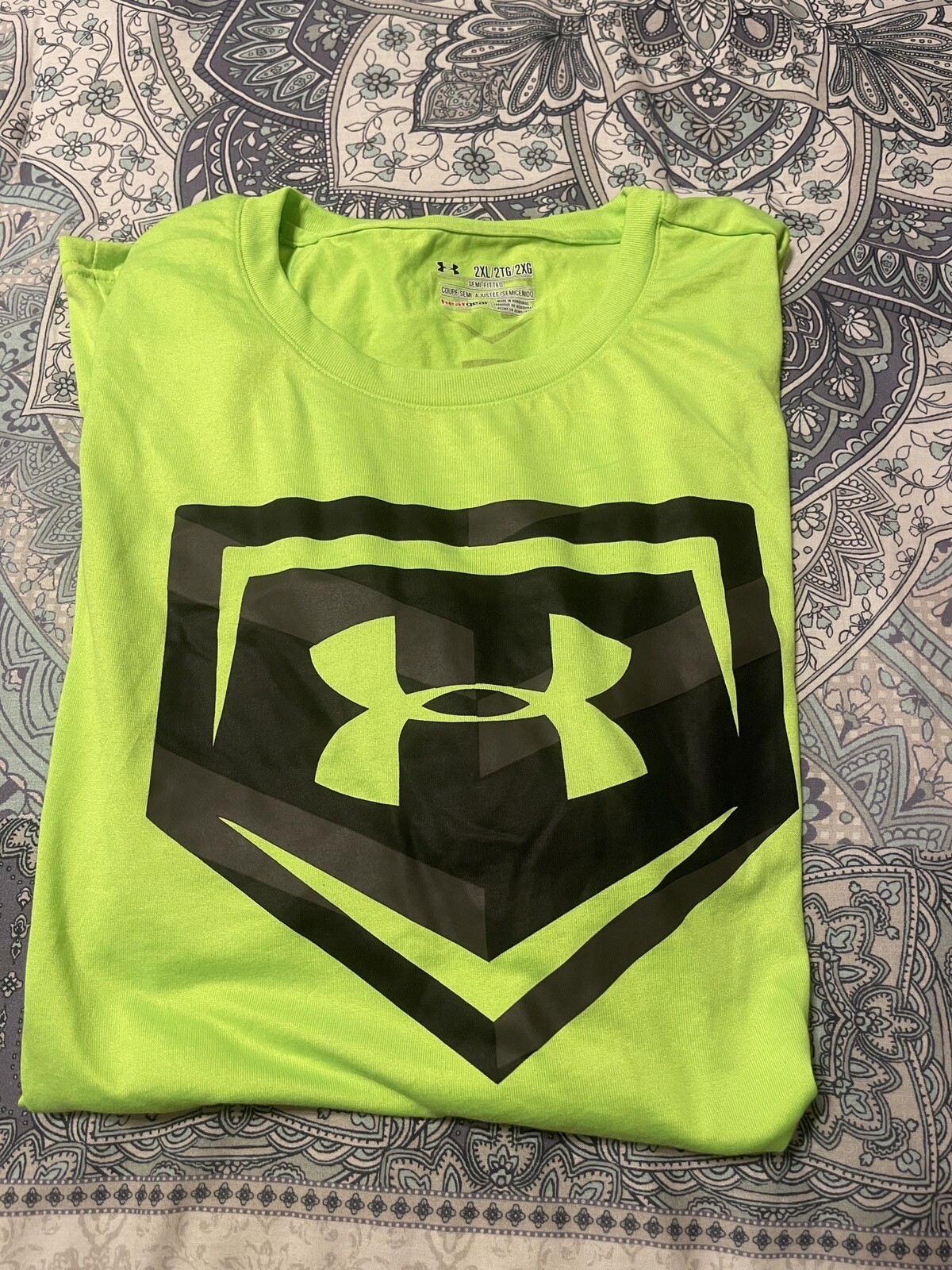 Mens Under Armour Size XXL 2XL Yellow Short Sleeve Shirt Semi Fitted Heat Gear