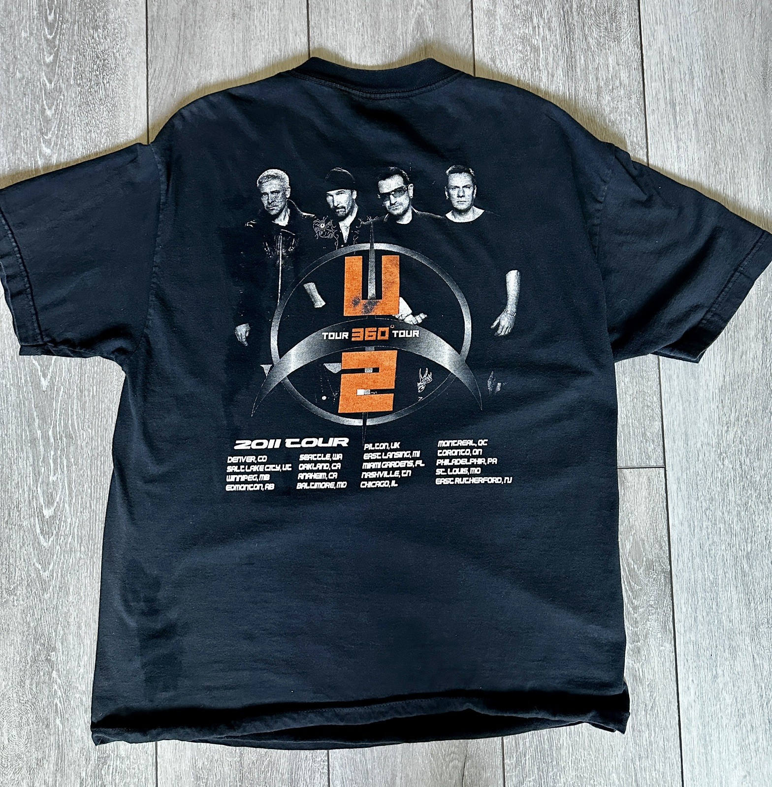 U2 2011 360 Tour Double Sided Large Black T Shirt Band Concert Vintage