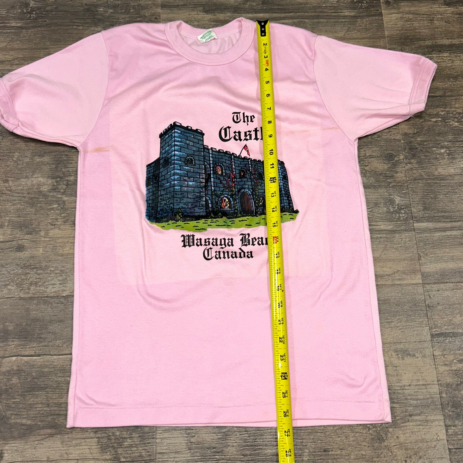 Vintage McLean Deluxe Graphic T Shirt Size XL The Castle Wasaga Beach, Canada