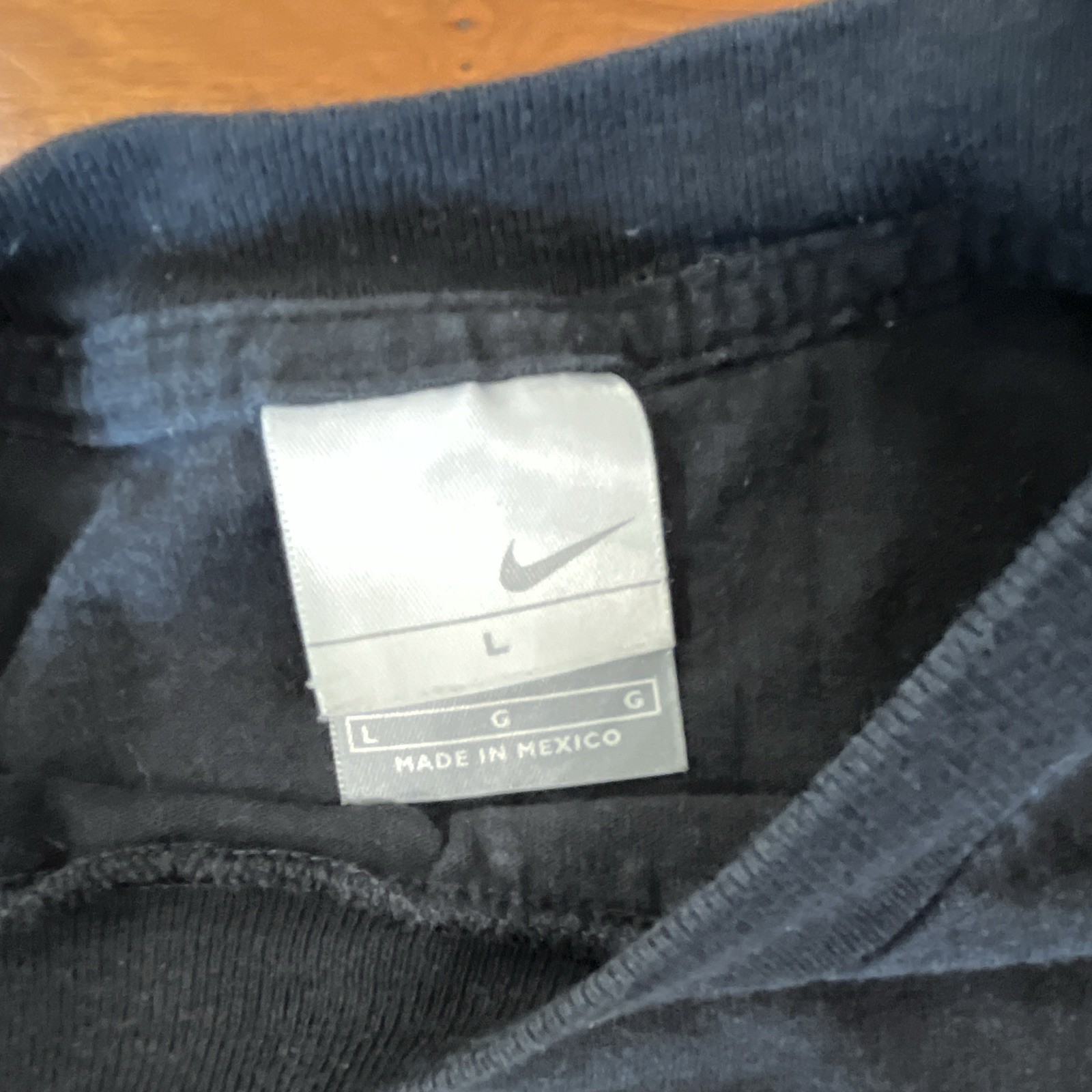 Vintage Y2K Nike Basketball Shirt Mens L Fits Small Black 02 Graphic Tee Swoosh