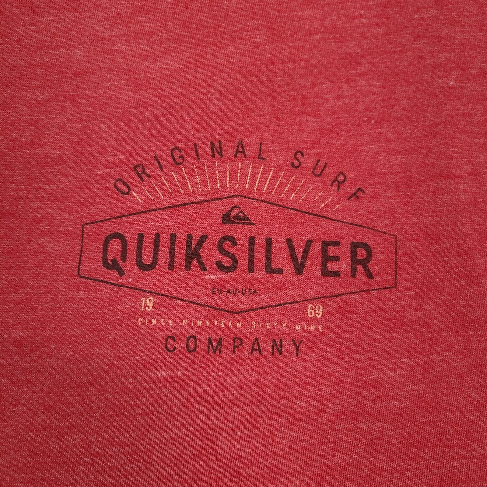 Quiksilver Shirt Mens Small Red Beach Casual Comfort Stylish Outdoor Regular Fit