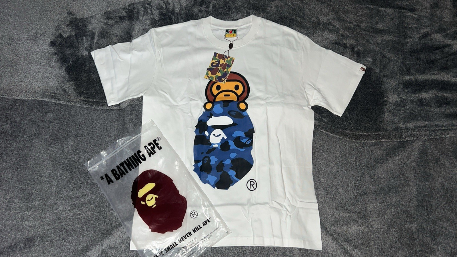 A Bathing Ape Men’s White Crew Neck Short Sleeve Baby Milo Graphic T-Shirt L