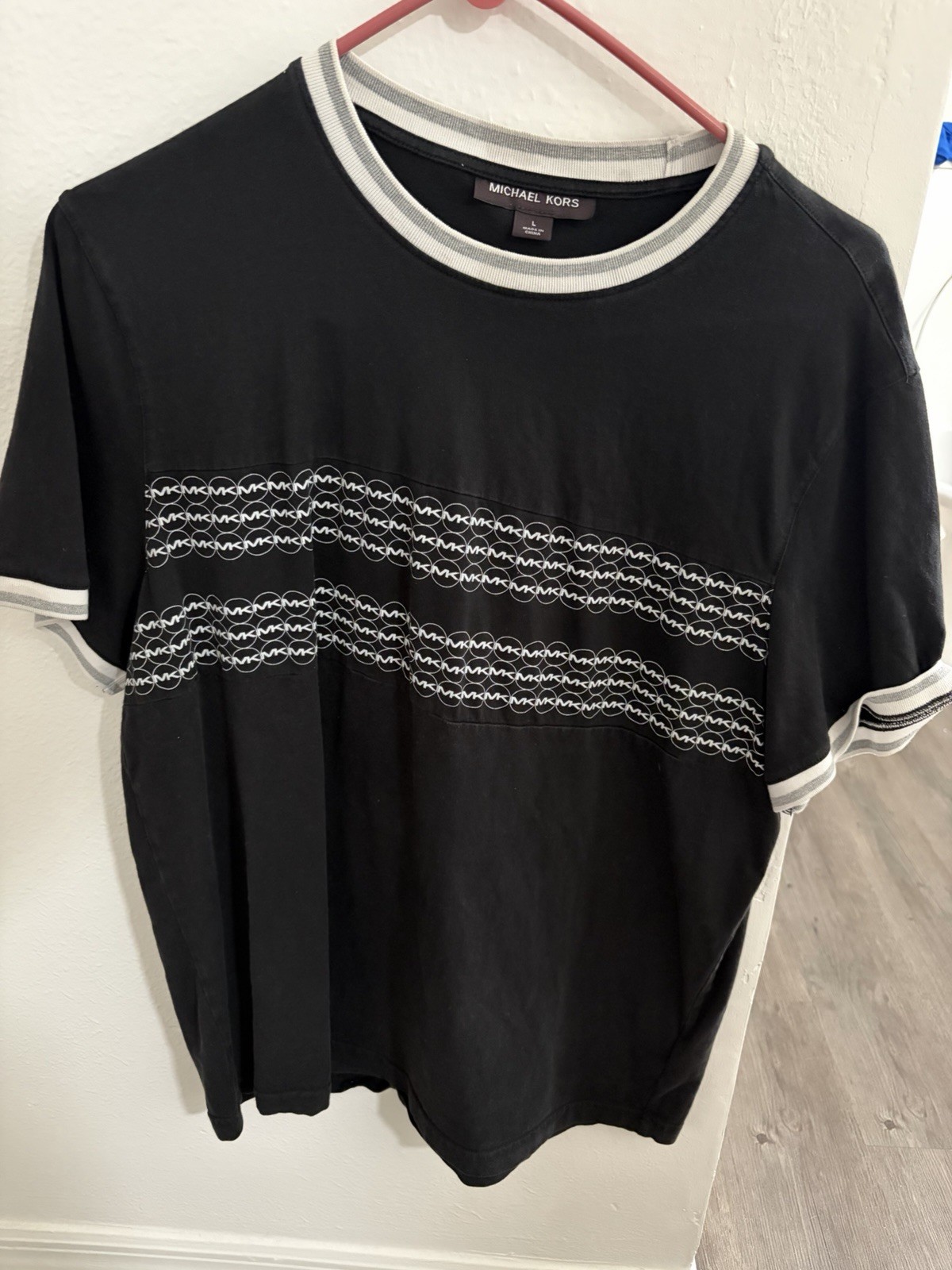 Michael Kors Men’s Black Short Sleeve Shirt with White Chain Embroidery Size L