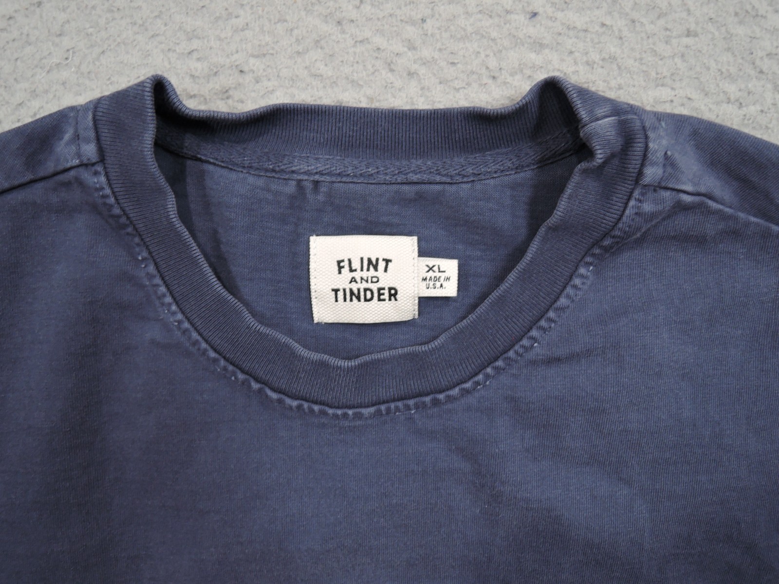Flint & Tinder Shirt Mens XL Blue Heavyweight Crew Neck Pocket Huckberry