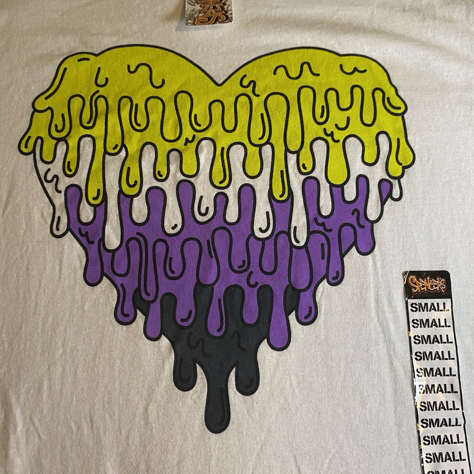 Spencers Non Binary Dripping Heart T-shirt Size Small NWT