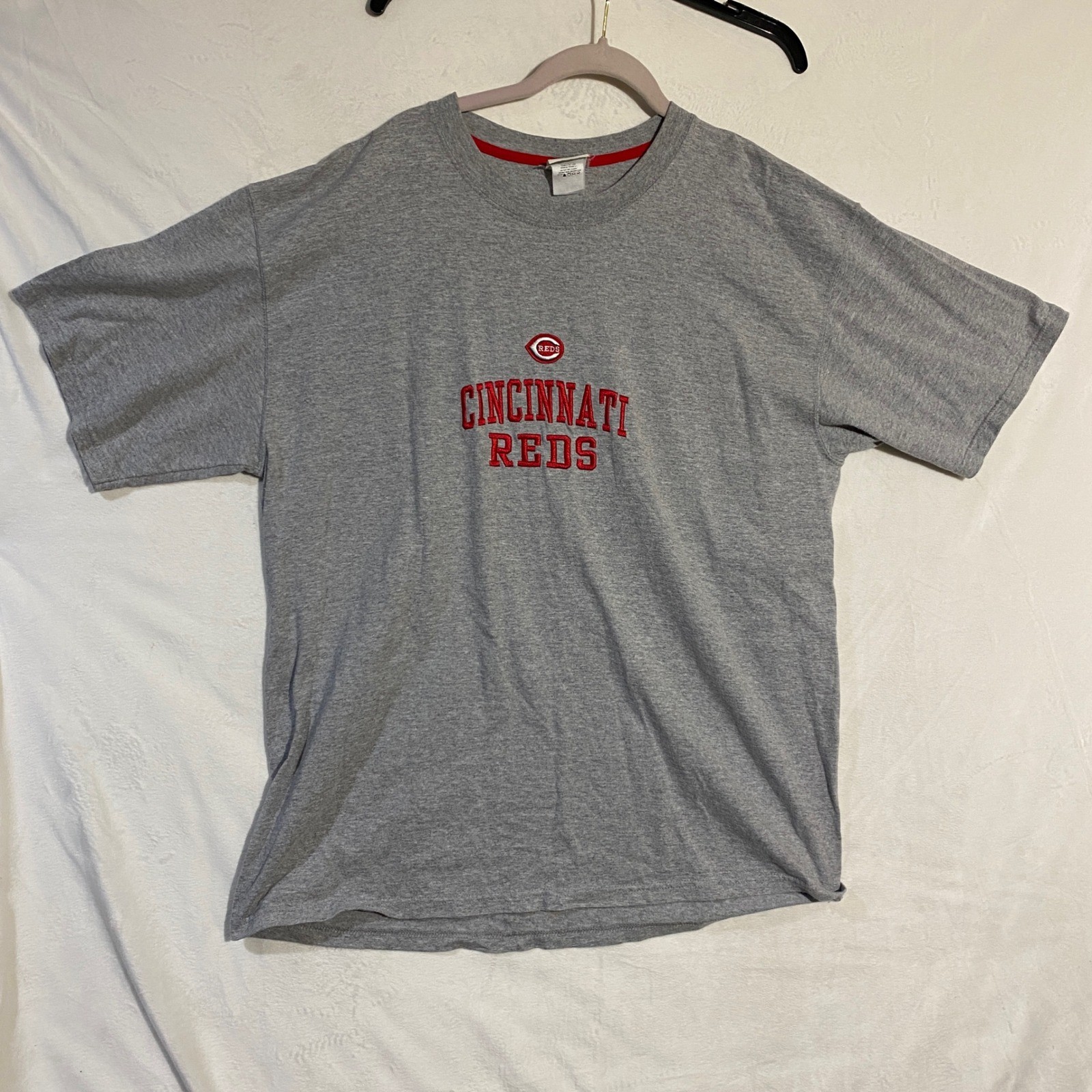 Lee Sport Cincinnati Reds Embroidered T-Shirt Mens large Grey MLB Baseball