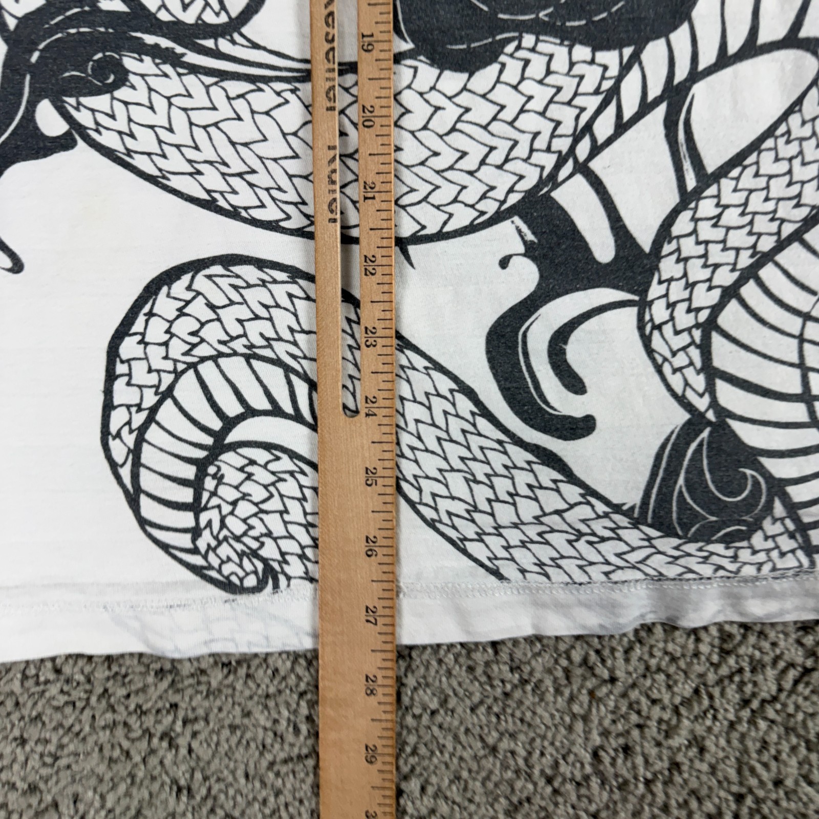 Marc Ecko Shirt Mens Extra Large White Gray Snake Reversible Print READ